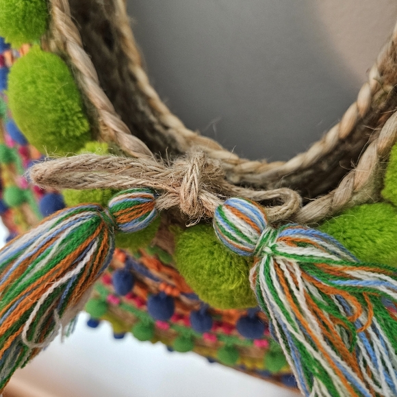 America & Beyond Bag 100% Jute Pom-Poms Tassels Beads Straw Tote - Picture 4 of 7